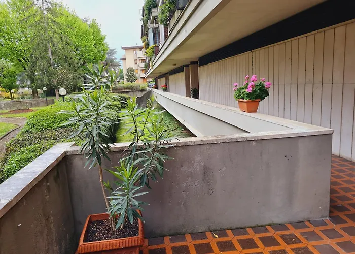 Mansarda Luminosa E Confortevole